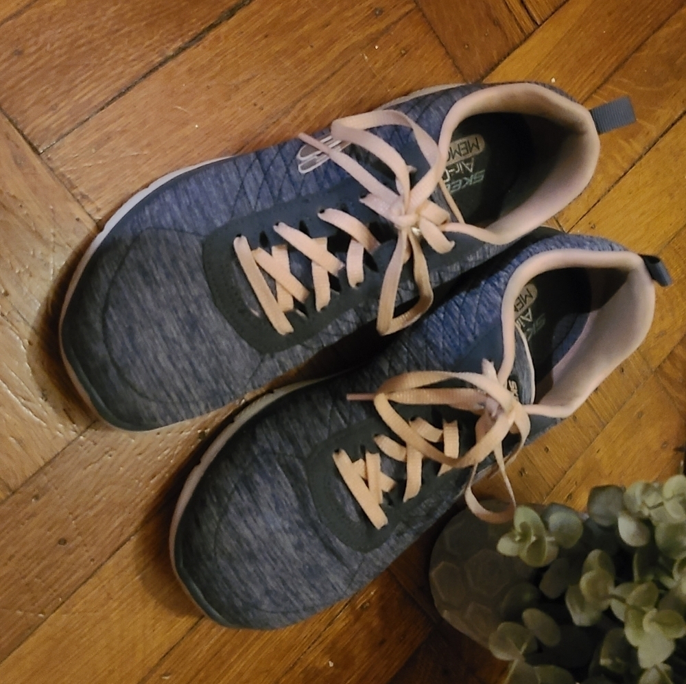 EUC SKECHERS 7.5 BLUE PINK Hp🔥🔥🔥
